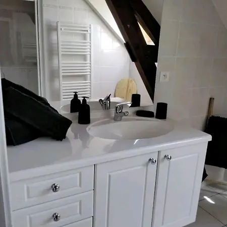 La Carreyere Daire *